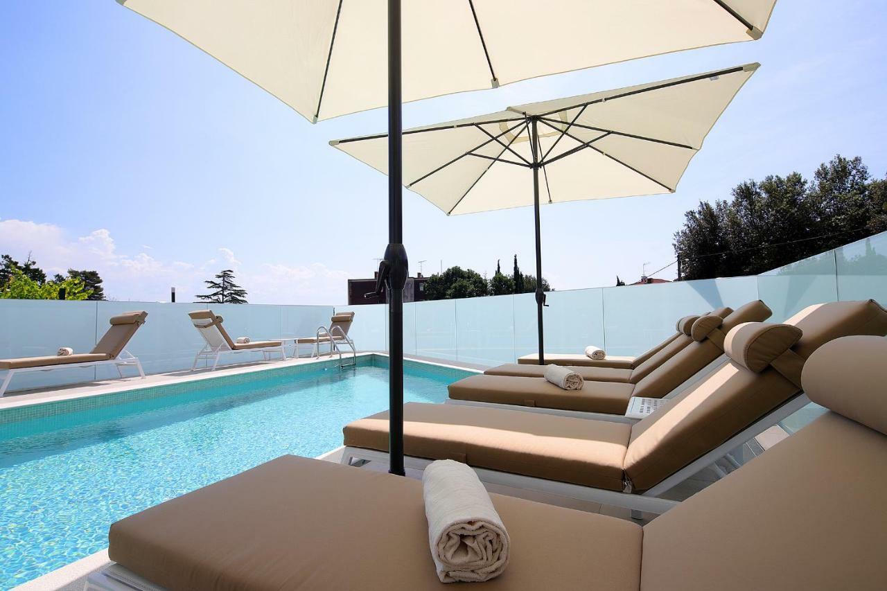 New Apartment With Swimming Pool Near The Beach Ičići Buitenkant foto