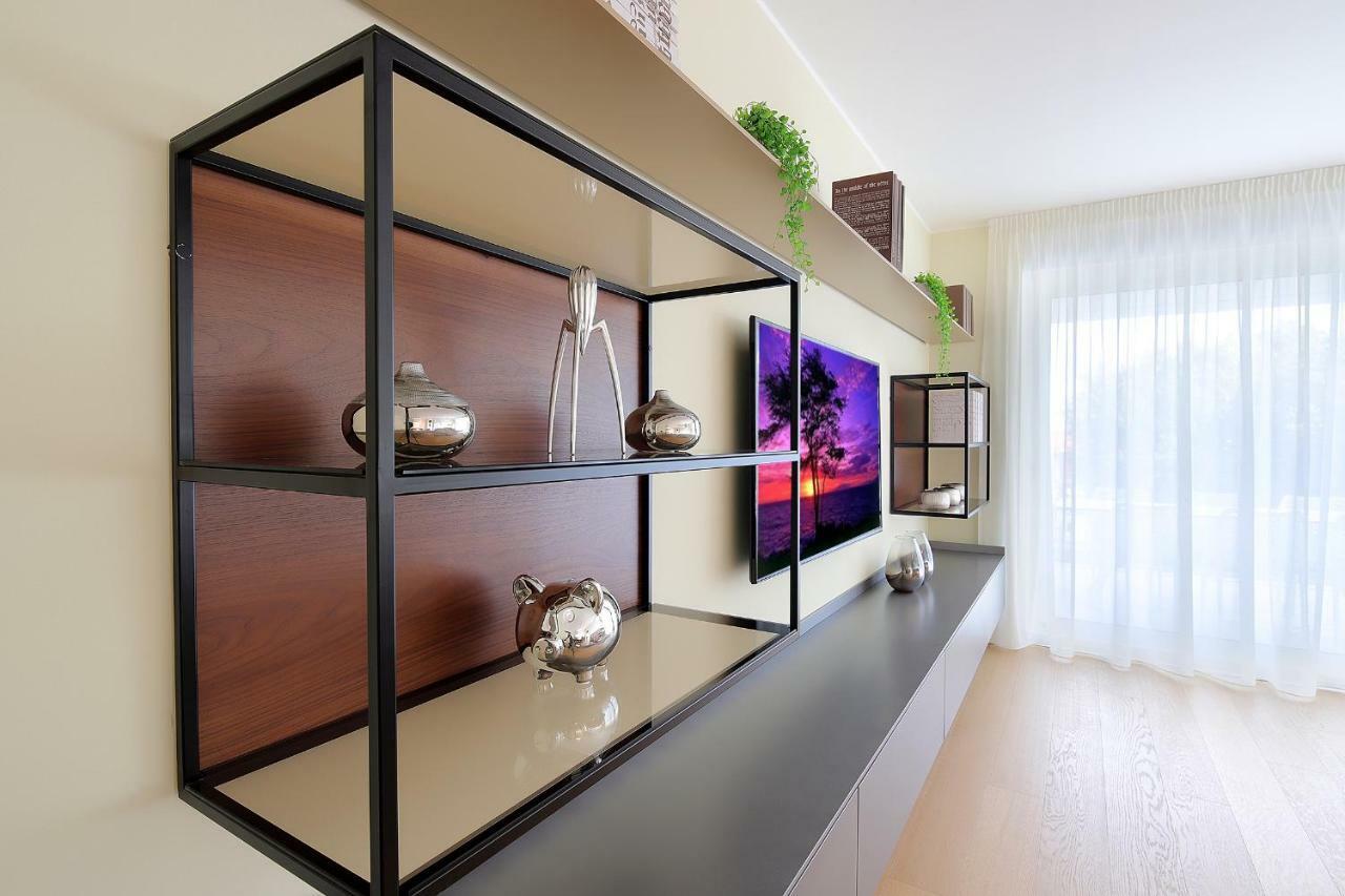 New Apartment With Swimming Pool Near The Beach Ičići Buitenkant foto