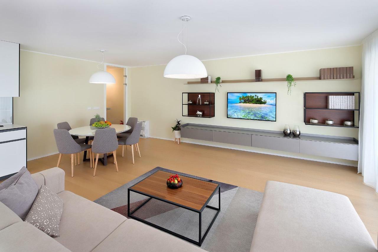 New Apartment With Swimming Pool Near The Beach Ičići Buitenkant foto